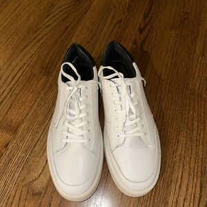 Vagabond White Leather Sneakers with Black Collar